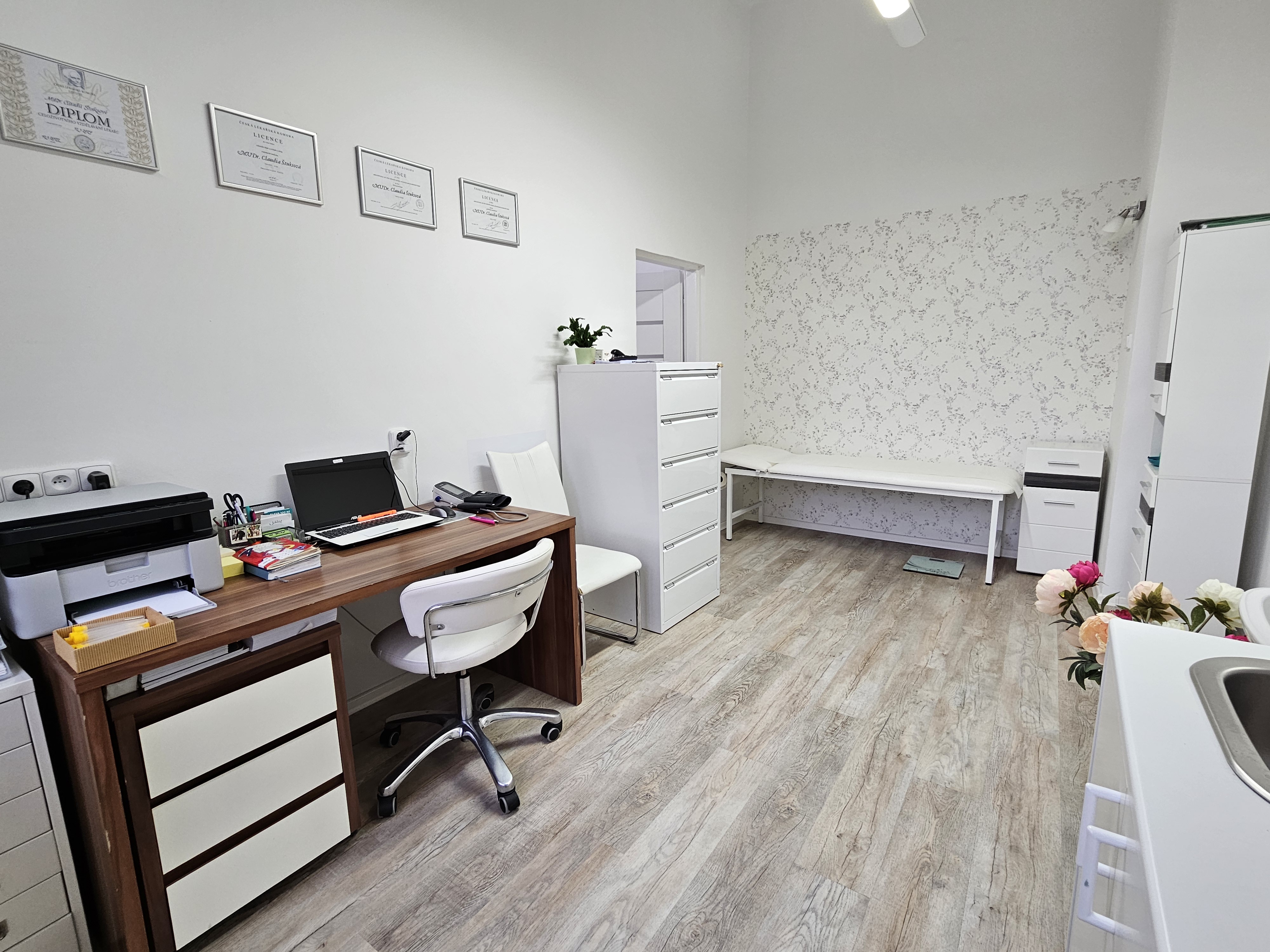 fotografie převlékacího koutu